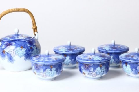 深川製磁の煎茶器揃など他洋食器をまとめてお譲りいただきました。