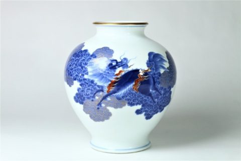 香蘭社の花瓶をお譲り頂きました。