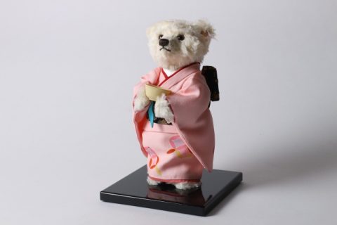 シュタイフのテディベアと掛軸数点など