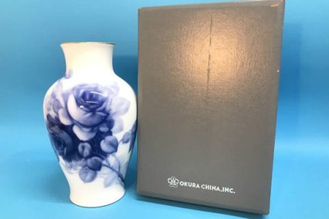 オークラ ブルーローズの花瓶をお買取いたしました