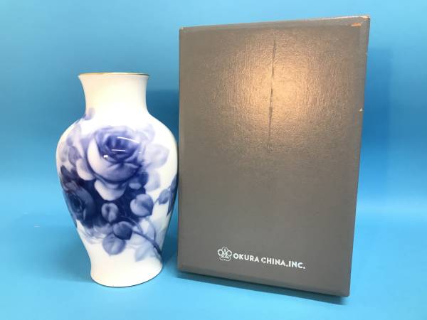オークラ ブルーローズの花瓶をお買取いたしました