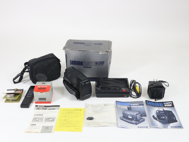 KYOCERA SAMURAI FLOPPY V-70やポラロイドカメラ