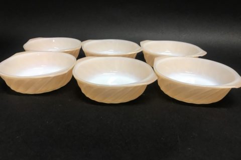 アンカーホッキング社 ファイヤーキングのグラタン皿をお買取いたしました