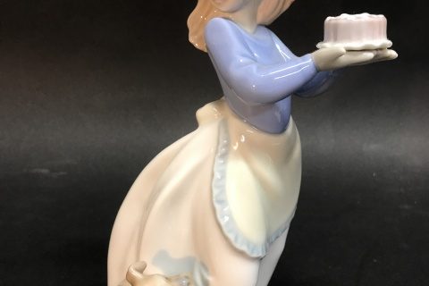 リヤドロのフィギュリンをお買取いたしました
