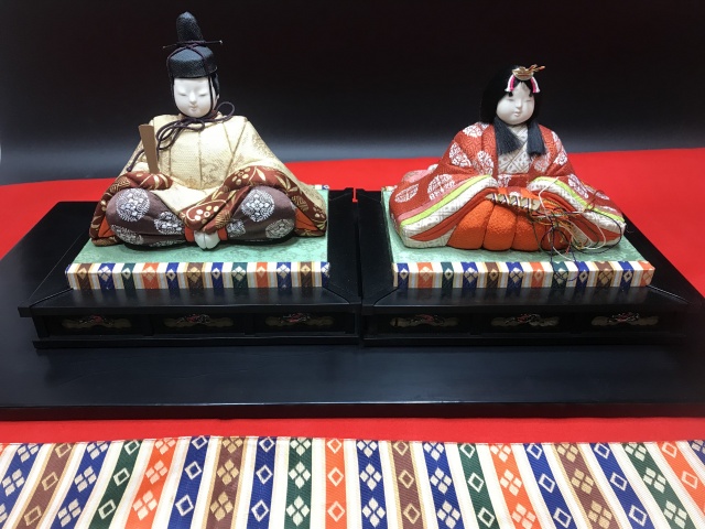 真多呂人形　ひな人形一対をお買取いたしました