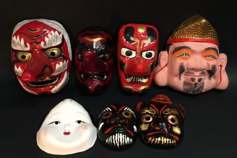廿日市張子の天狗面など、張子のお面をお買取いたしました