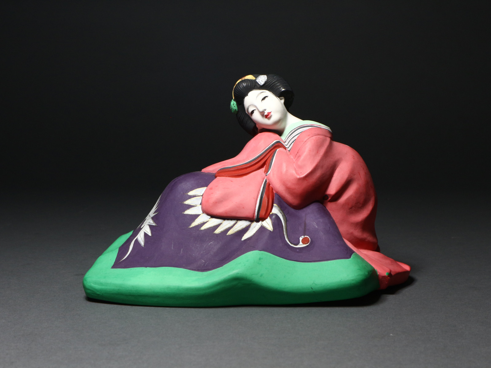 春画、隠し絵の博多人形などをお譲りいただきました。
