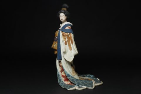 杉並区のお客様より博多人形などをお譲りいただきました。