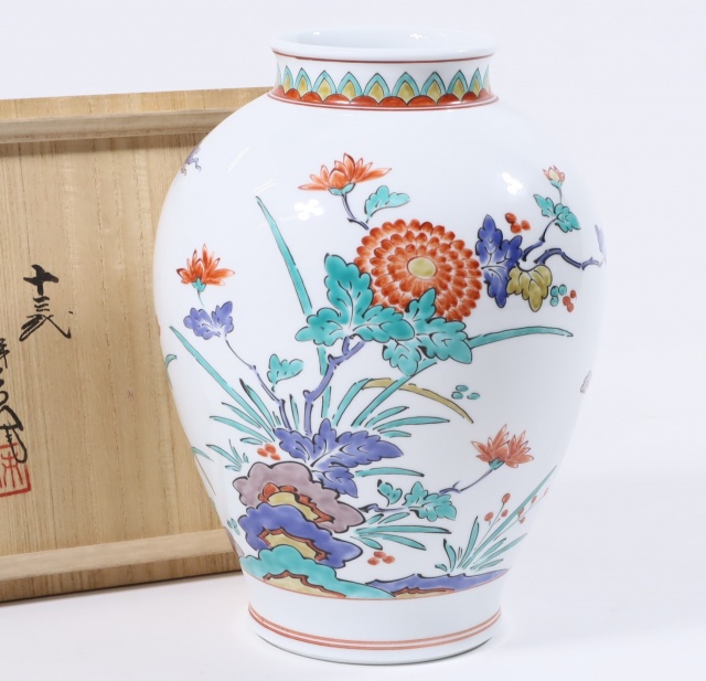 柿右衛門の花瓶