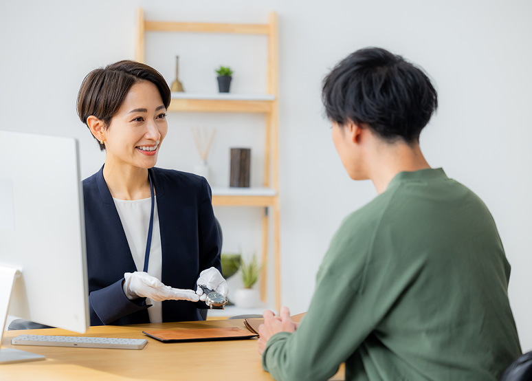 店舗へのご来店・査定